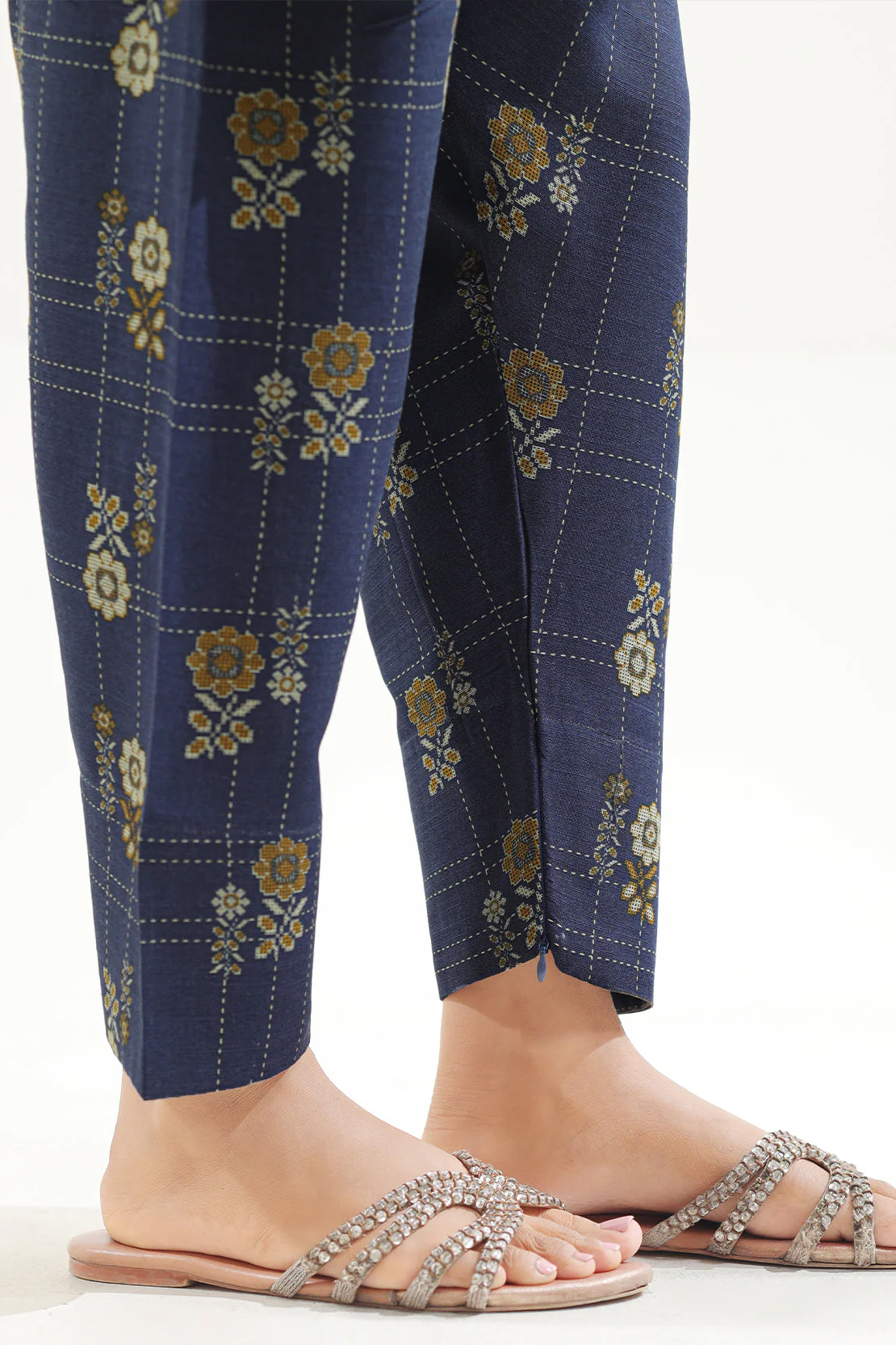 Printed Khaddar Stitched 2 Piece (Shirt/Trouser) - Image 6
