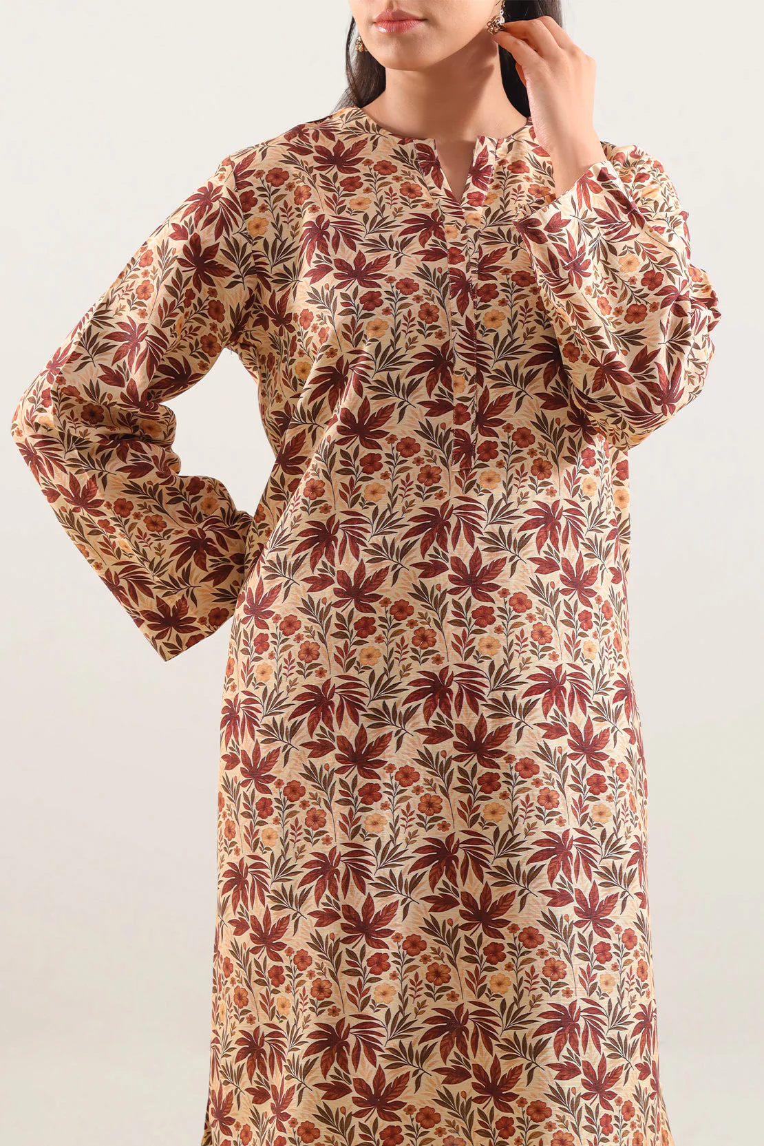 Printed Khaddar Stitched 2 Piece (Shirt/Trouser) - Image 3