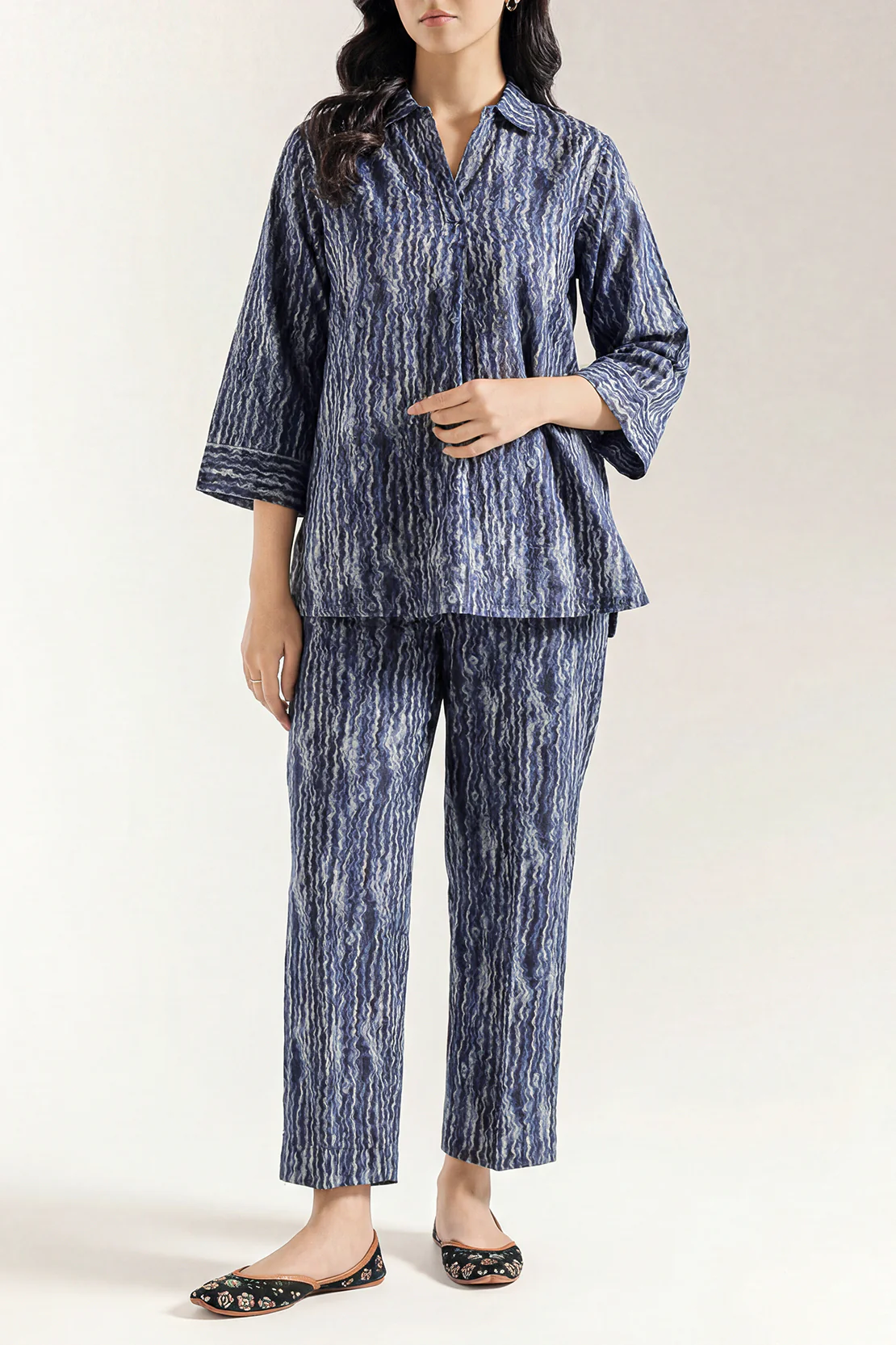 Printed Khaddar Stitched 2 Piece (Shirt/Trouser)