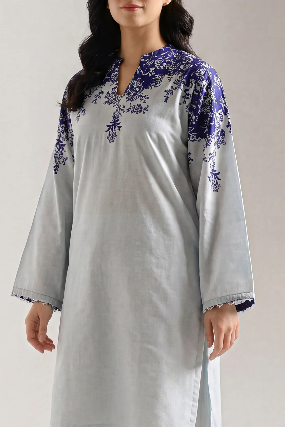 Printed Khaddar Stitched 2 Piece (Shirt/Trouser) - Image 2