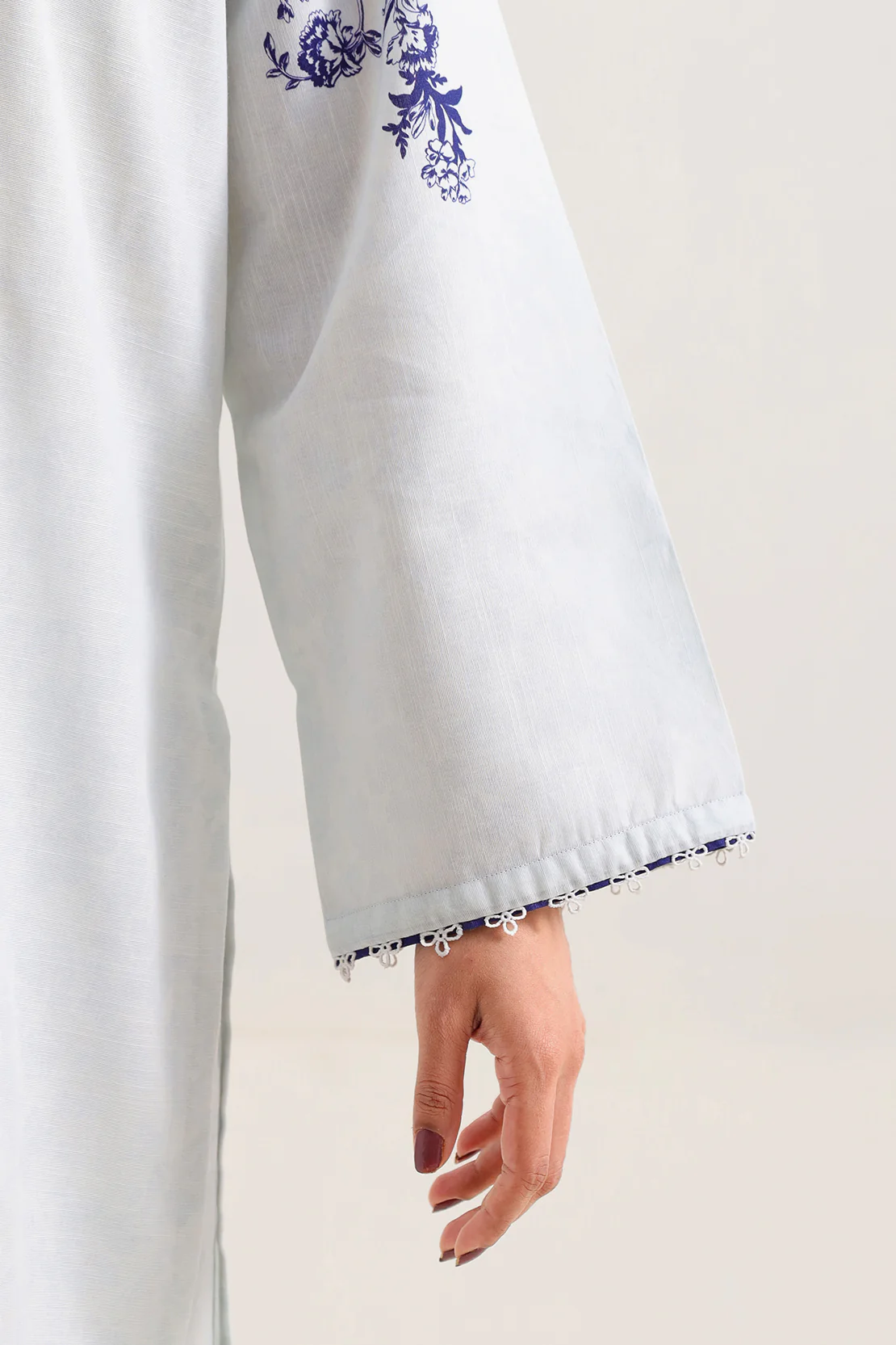 Printed Khaddar Stitched 2 Piece (Shirt/Trouser) - Image 4