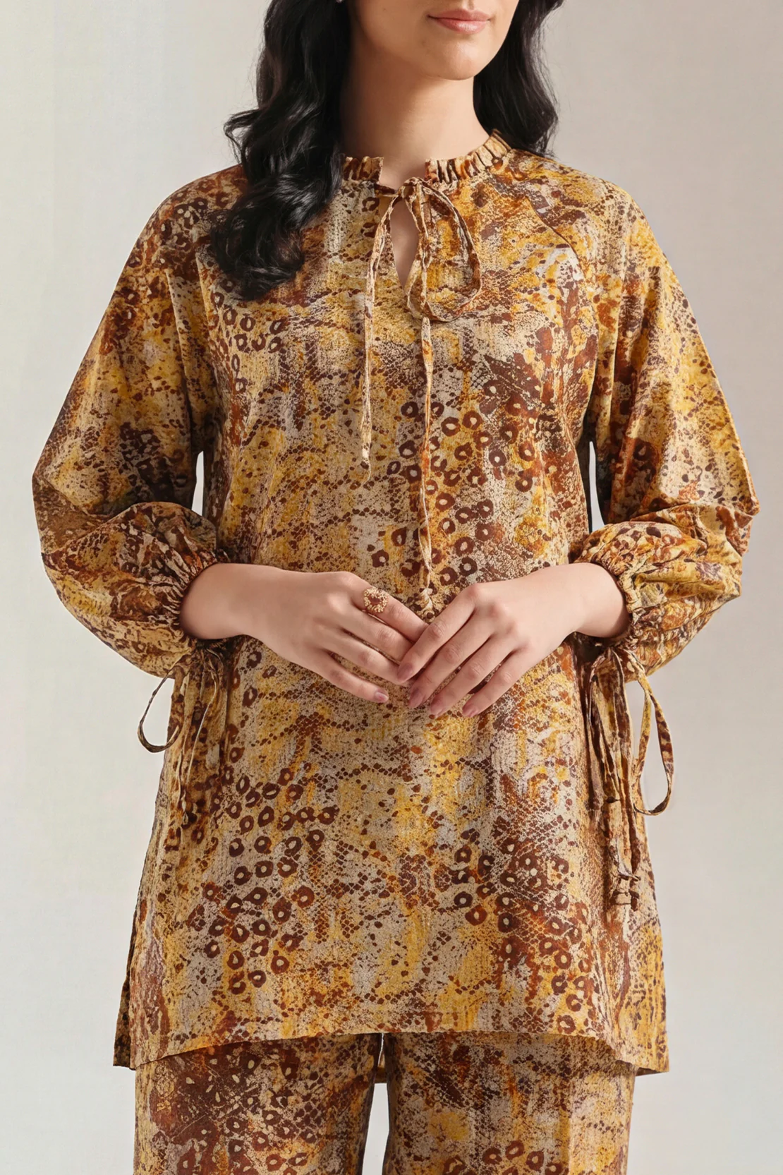 Printed Khaddar Stitched 2 Piece (Shirt/Trouser) - Image 2