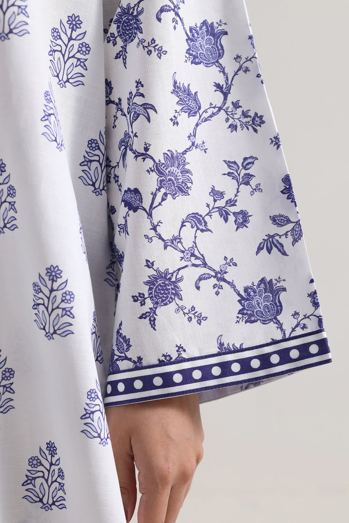 Printed Khaddar Stitched 2 Piece (Shirt/Trouser) - Image 5