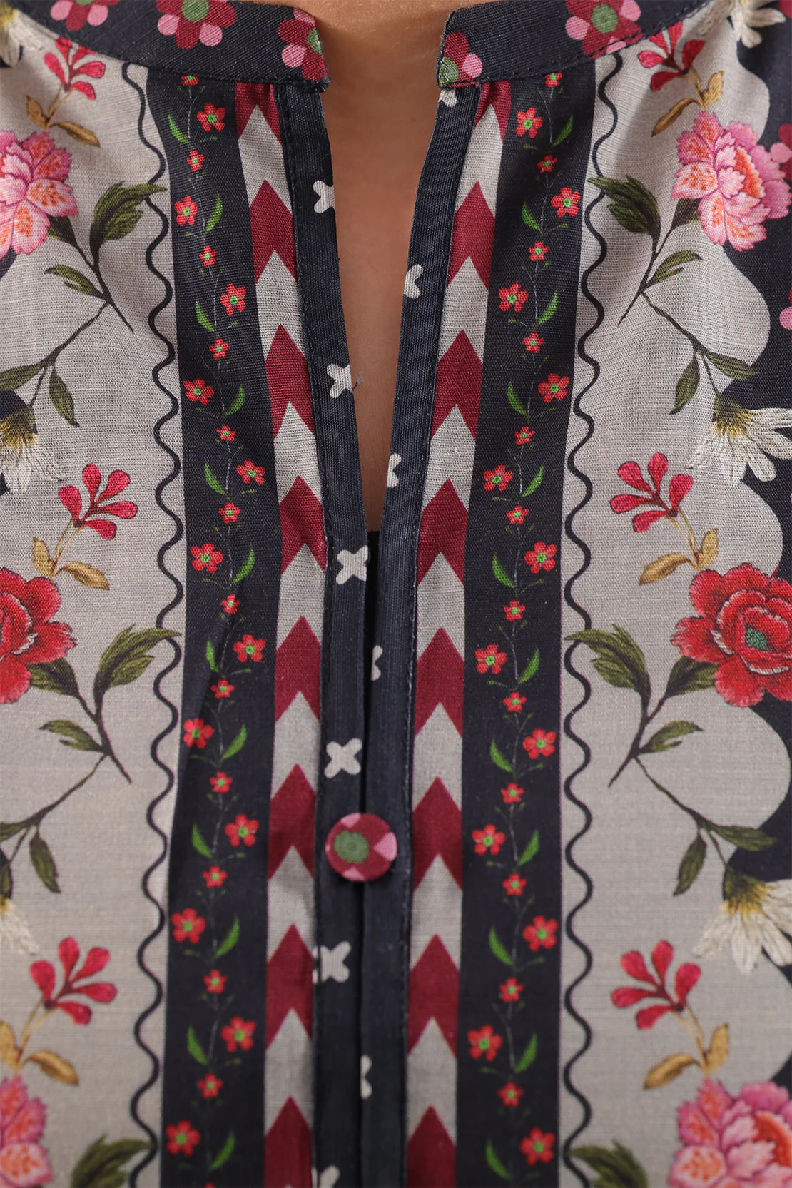 Printed Khaddar Stitched 2 Piece (Shirt/Trouser) - Image 4