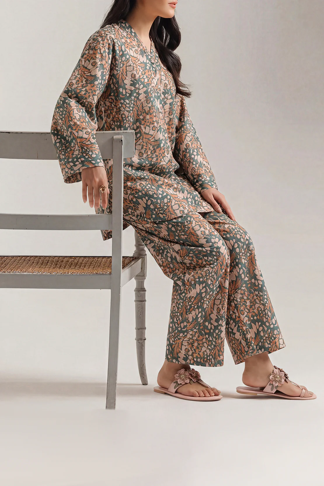 Printed Khaddar Stitched 2 Piece (Shirt/Trouser)