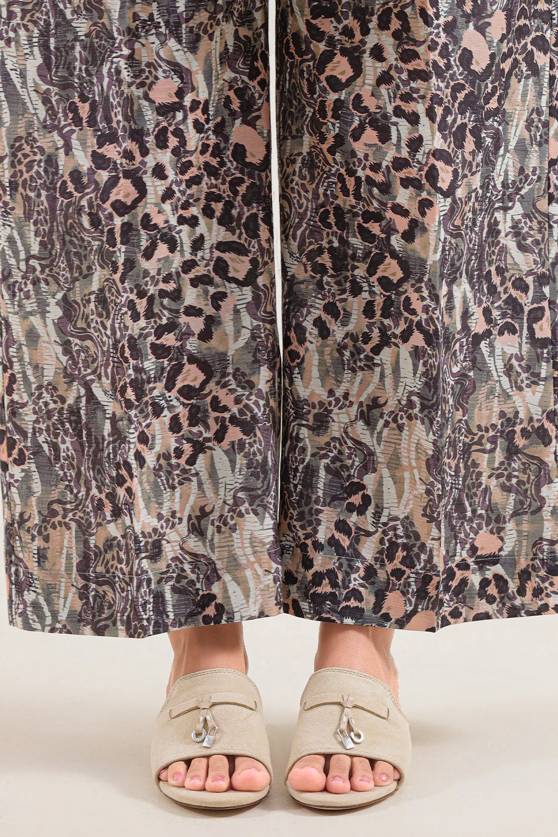 Printed Khaddar Stitched 2 Piece (Shirt/Trouser) - Image 6