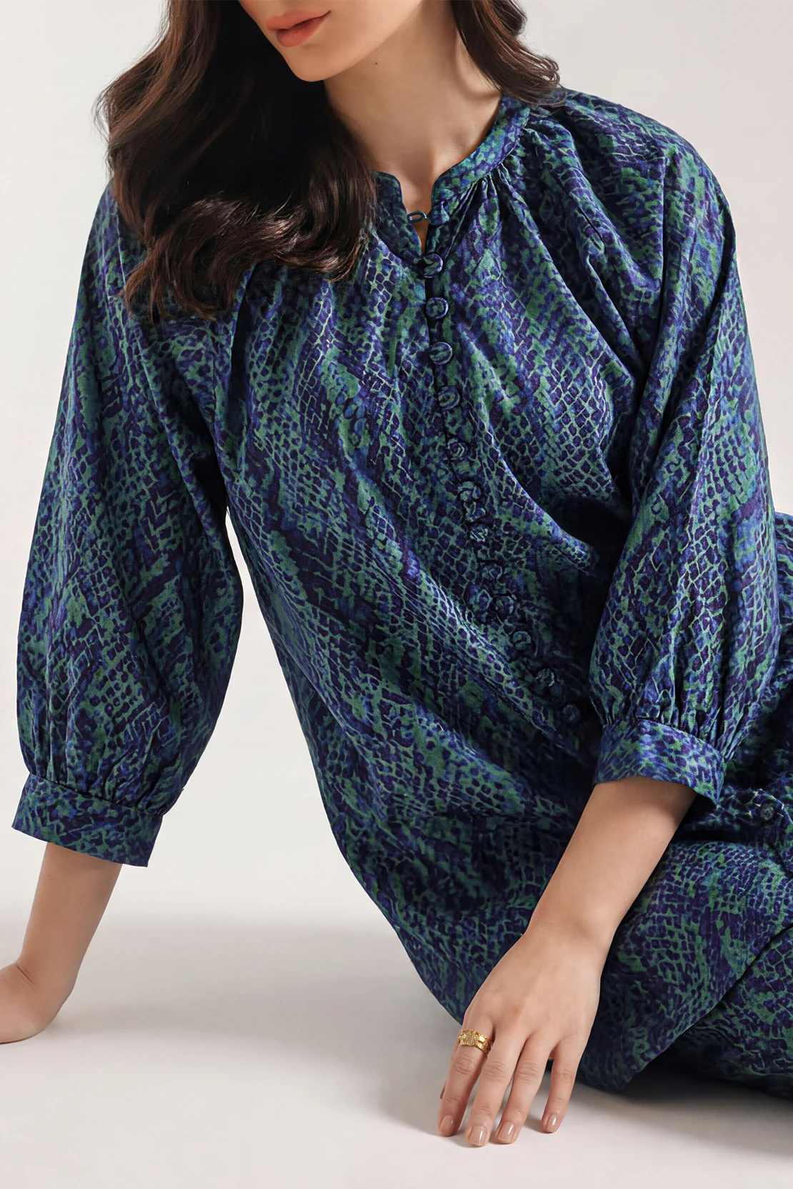 Printed Khaddar Stitched 2 Piece (Shirt/Trouser)