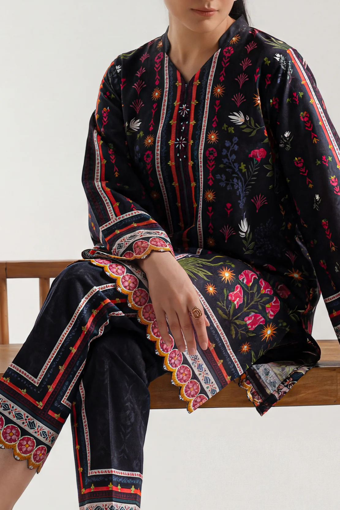 Printed Khaddar Stitched 2 Piece (Shirt/Trouser) - Image 2