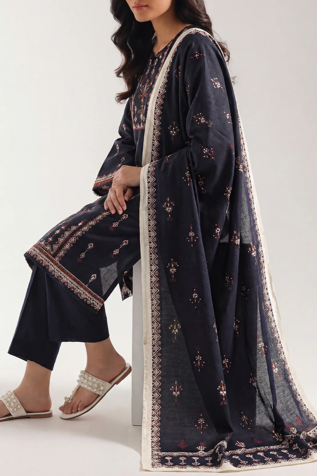 Printed Khaddar Stitched 2 Piece (Shirt/Trouser) - Image 2