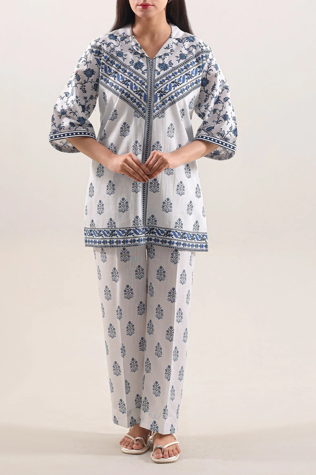 Printed Khaddar Stitched 2 Piece (Shirt/Trouser) - Image 3