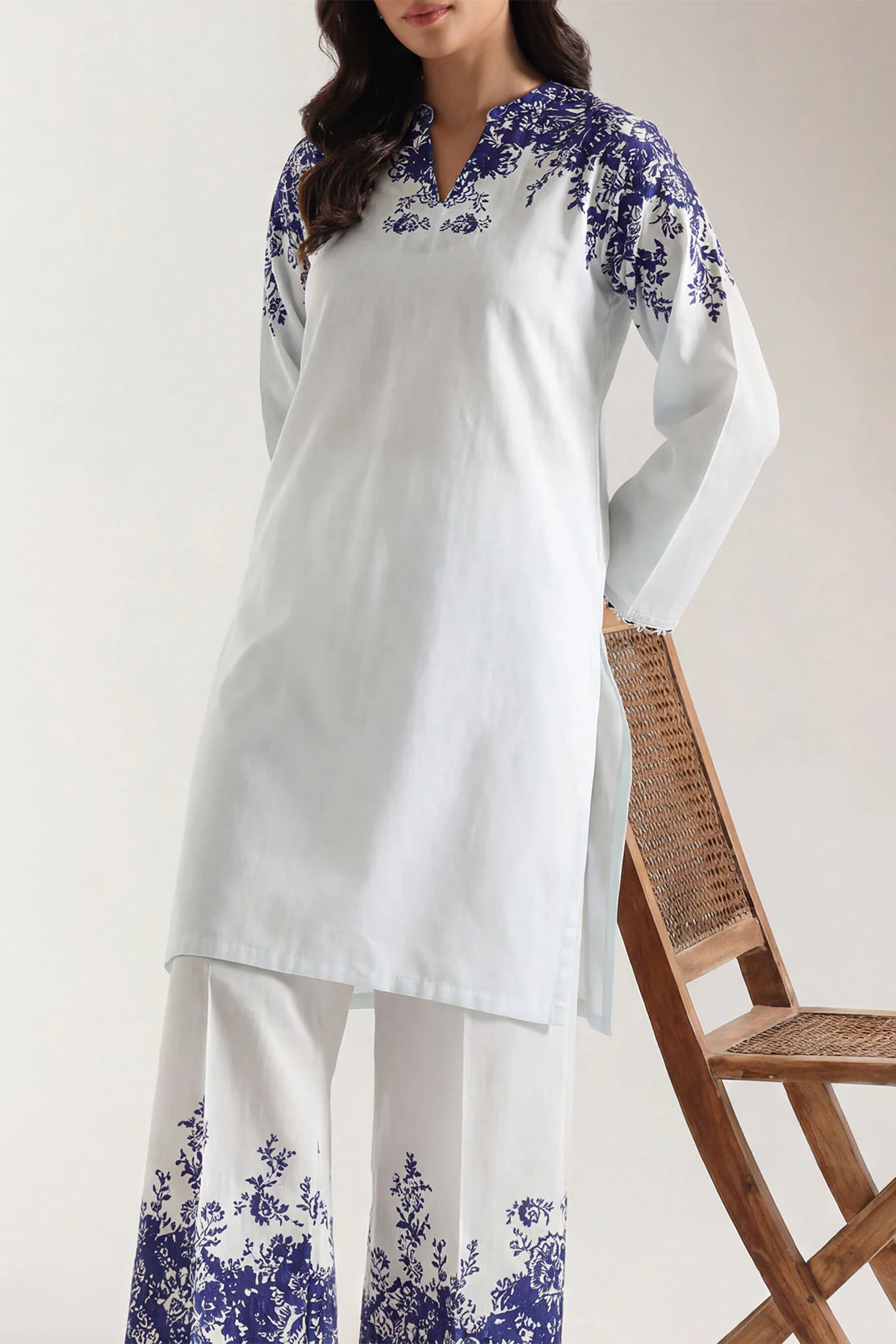 Printed Khaddar Stitched 2 Piece (Shirt/Trouser) - Image 2