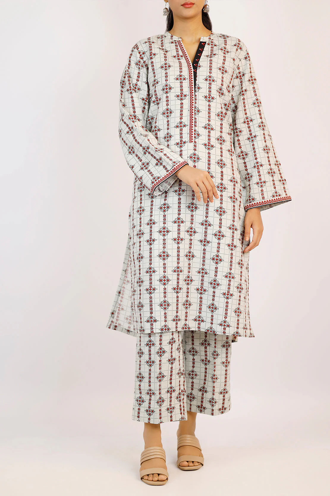 Printed Khaddar Stitched 2Piece (Shirt/Trouser) - Image 2