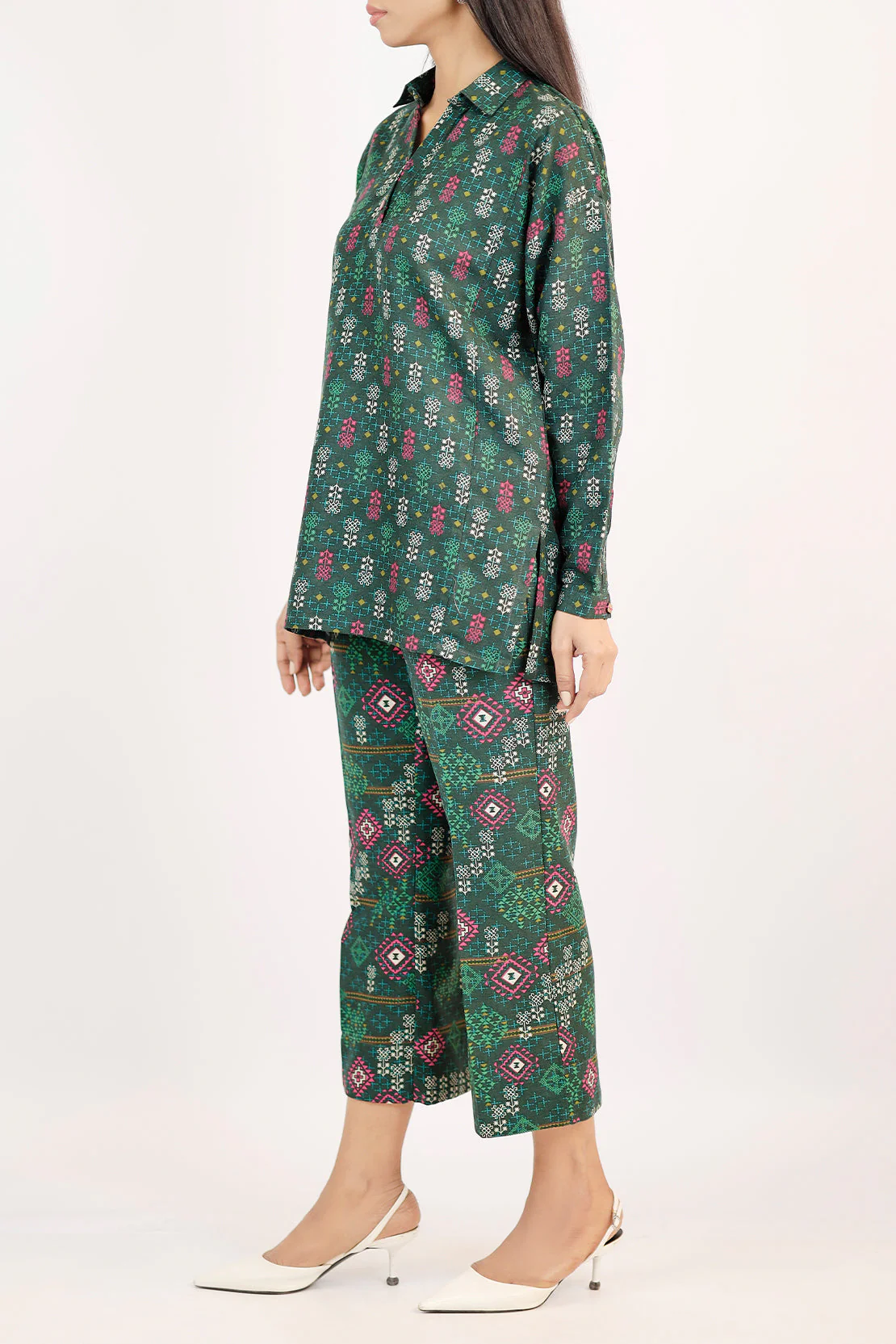 Printed Khaddar Stitched 2Piece (Shirt/Trouser) - Image 4