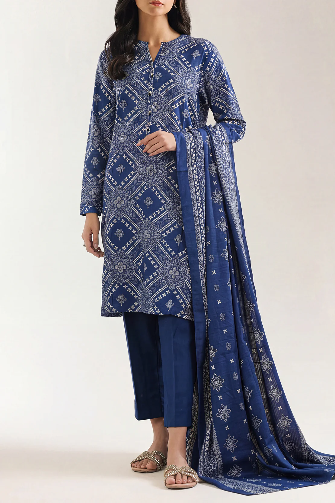 Printed Khaddar Stitched 3 Piece - Image 2
