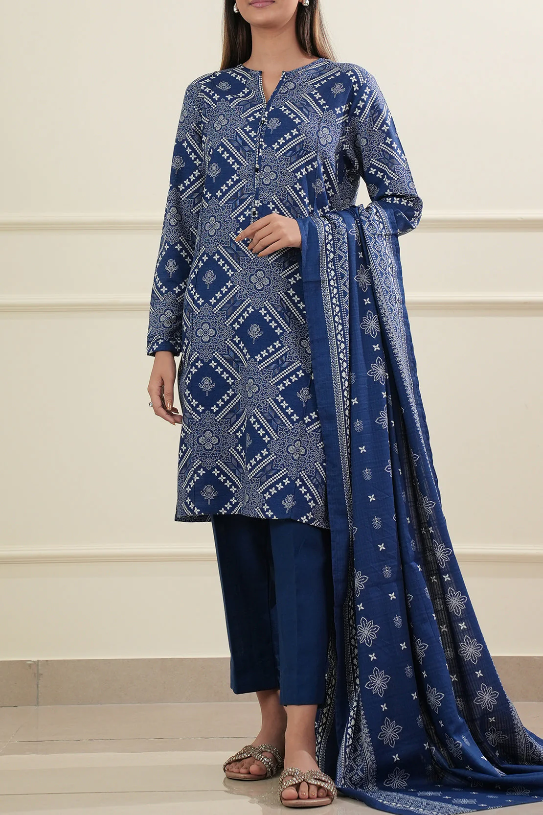 Printed Khaddar Stitched 3 Piece - Image 3