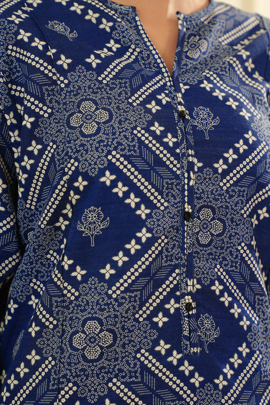 Printed Khaddar Stitched 3 Piece - Image 6