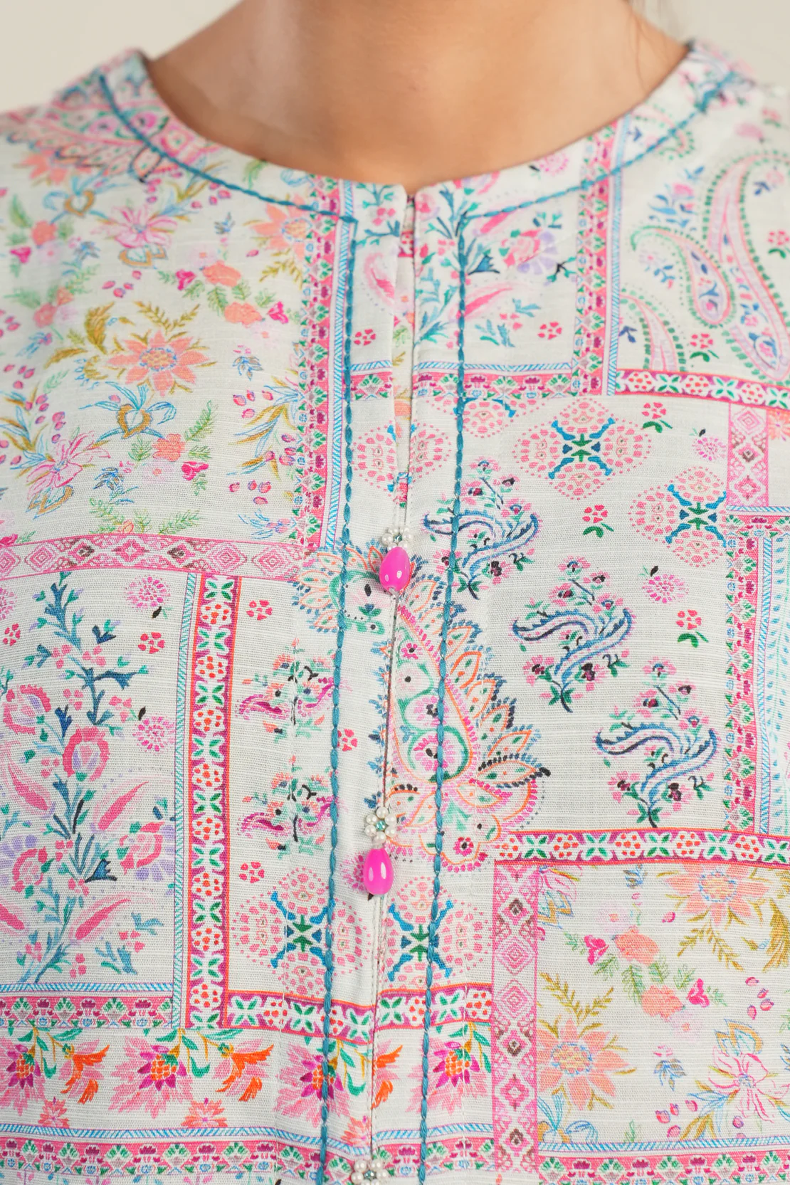 Printed Khaddar Stitched 3 Piece - Image 3