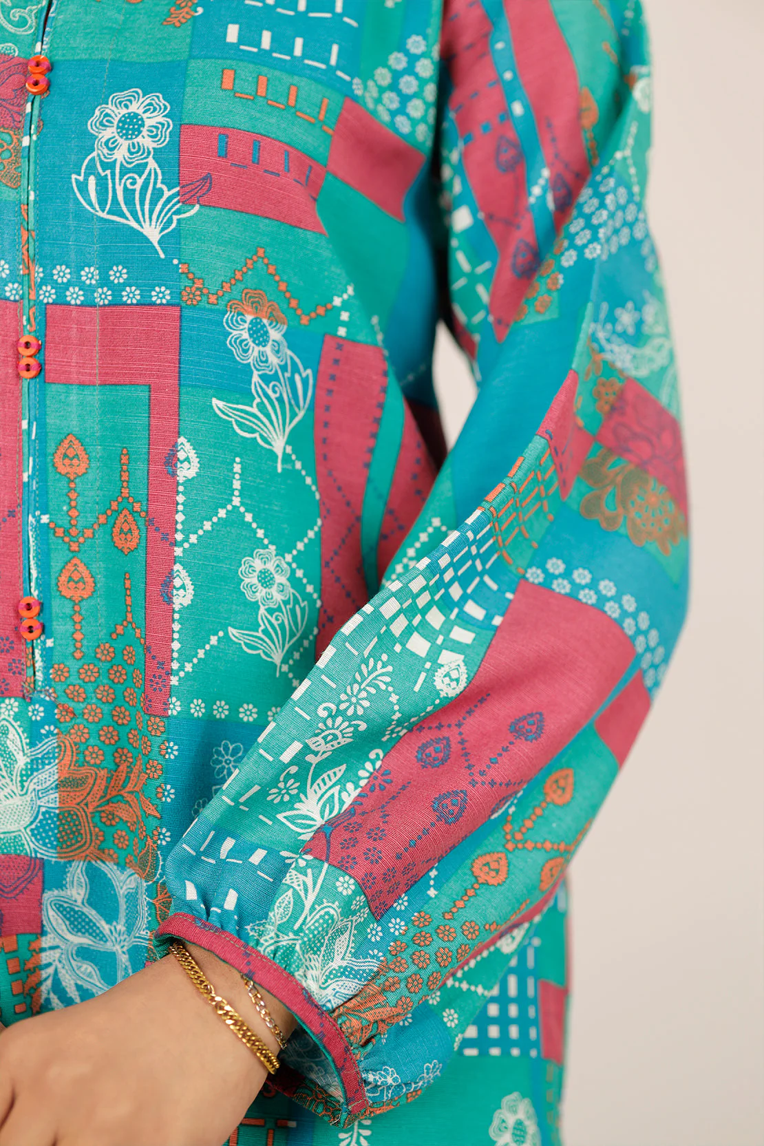 Printed Khaddar Stitched 3 Piece - Image 4