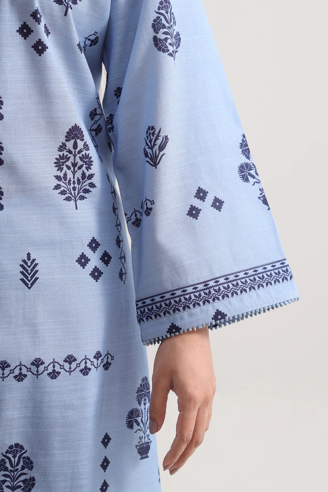 Printed Khaddar Stitched 3 Piece - Image 4