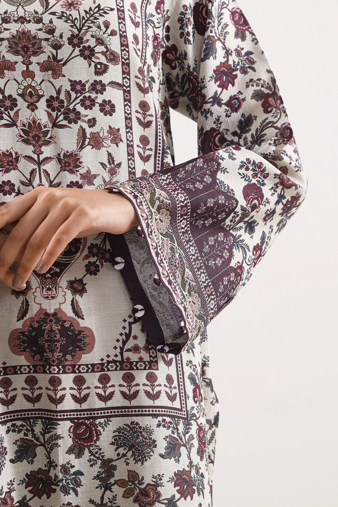 Printed Khaddar Stitched 3 Piece - Image 4