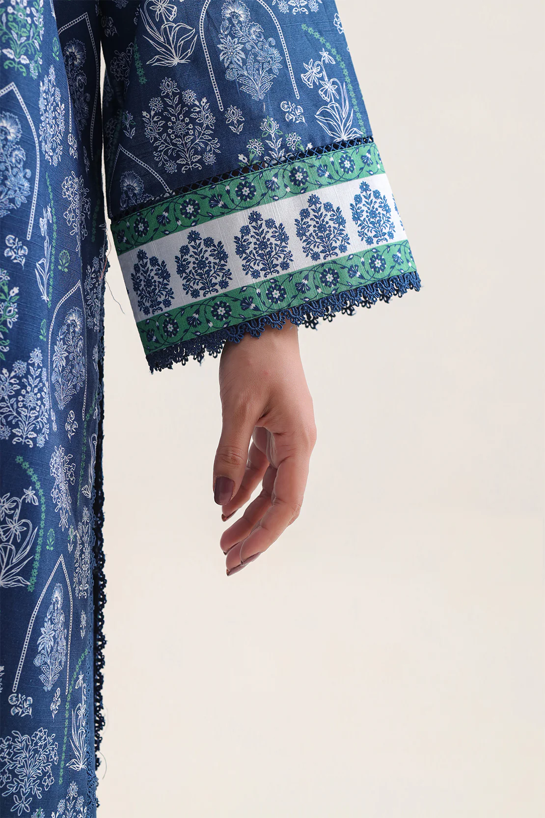 Printed Khaddar Stitched 3 Piece - Image 4