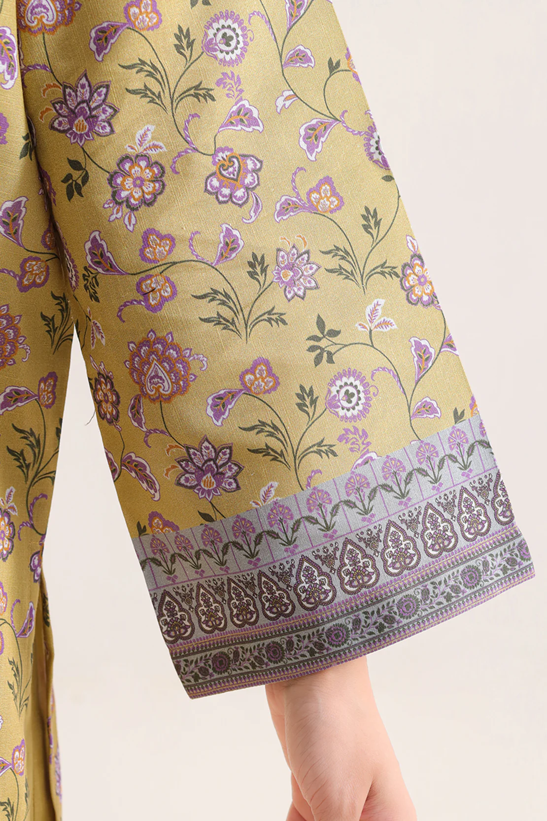 Printed Khaddar Stitched 3 Piece - Image 4