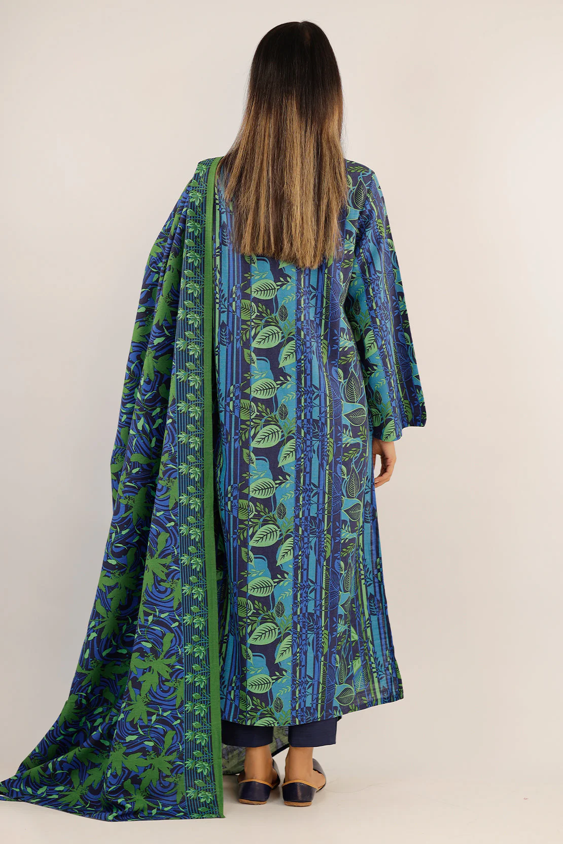 Printed Khaddar Stitched Shirt - Image 6