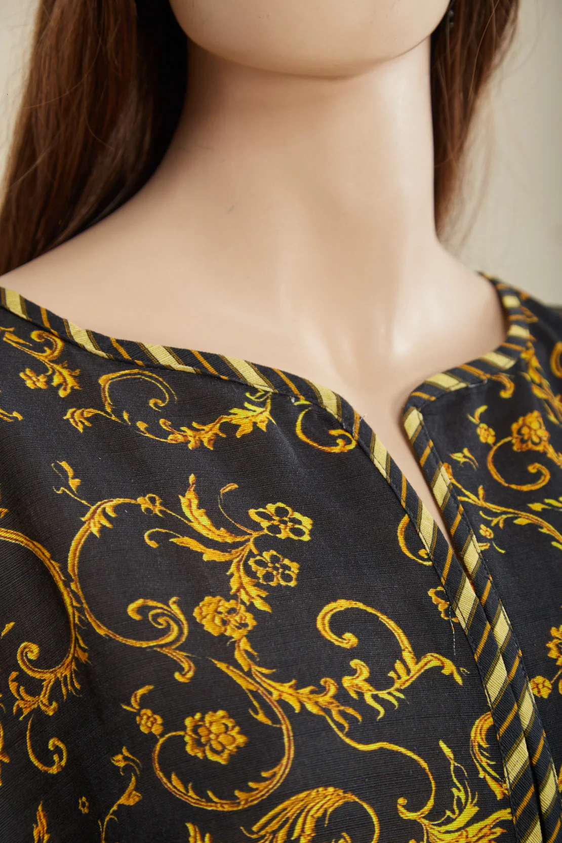 Printed Khaddar Stitched Shirt - Image 2