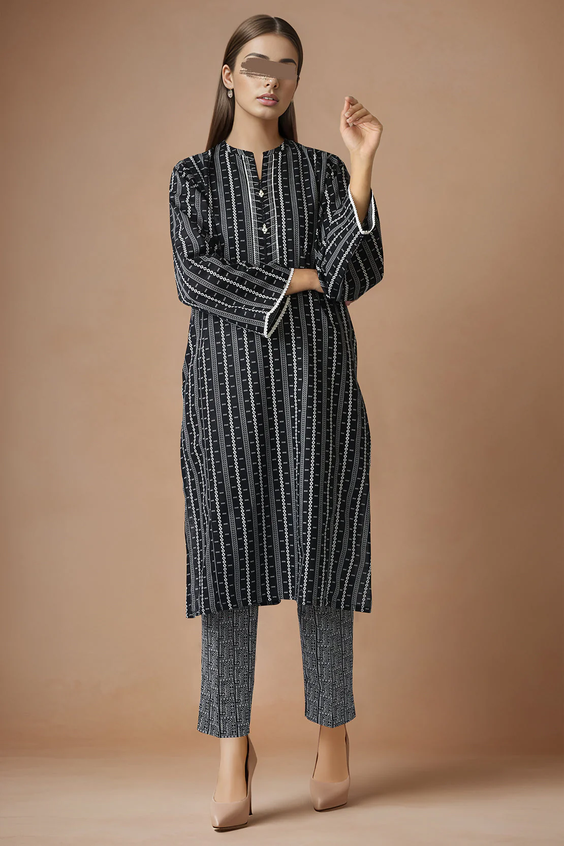 Printed Khaddar Stitched Shirt - Image 2