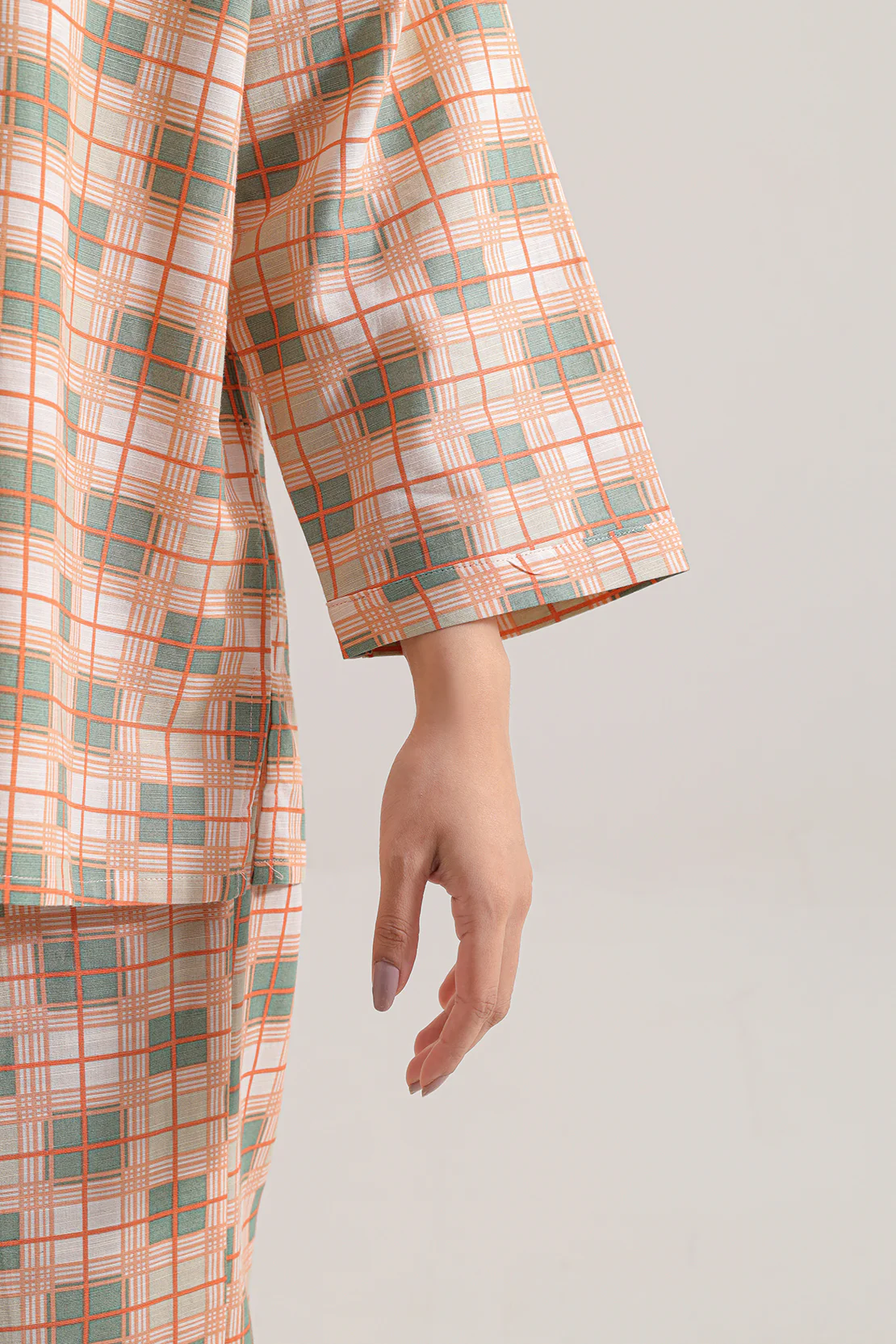 Printed Khaddar Stitched Shirt - Image 4
