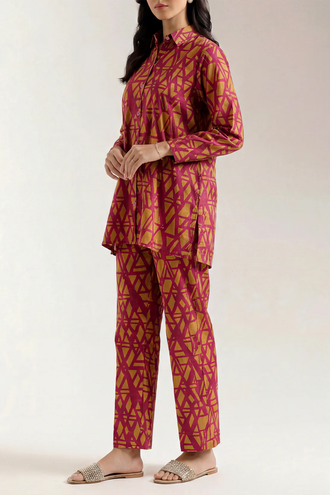 Printed Khaddar Stitched Shirt - Image 3