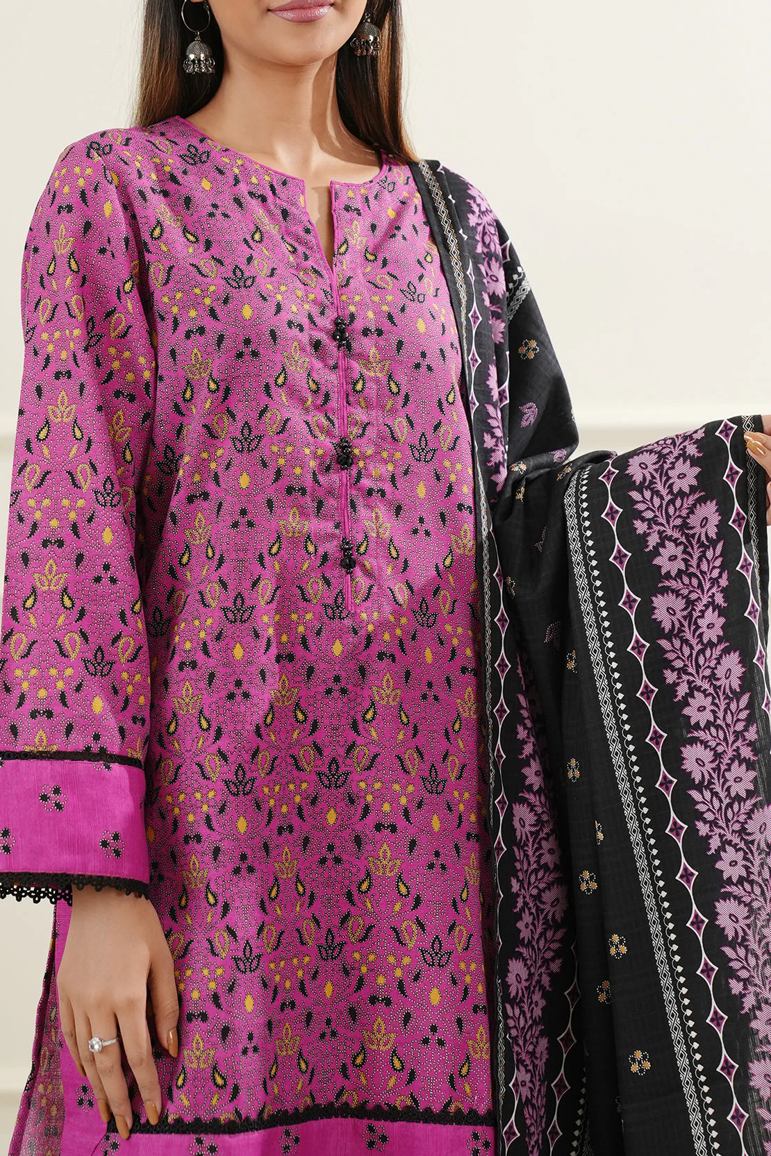 Printed Khaddar Stitched Shirt - Image 2