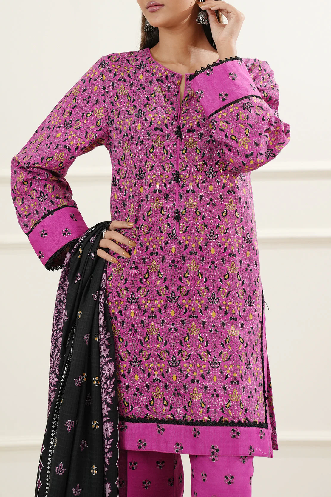 Printed Khaddar Stitched Shirt - Image 3