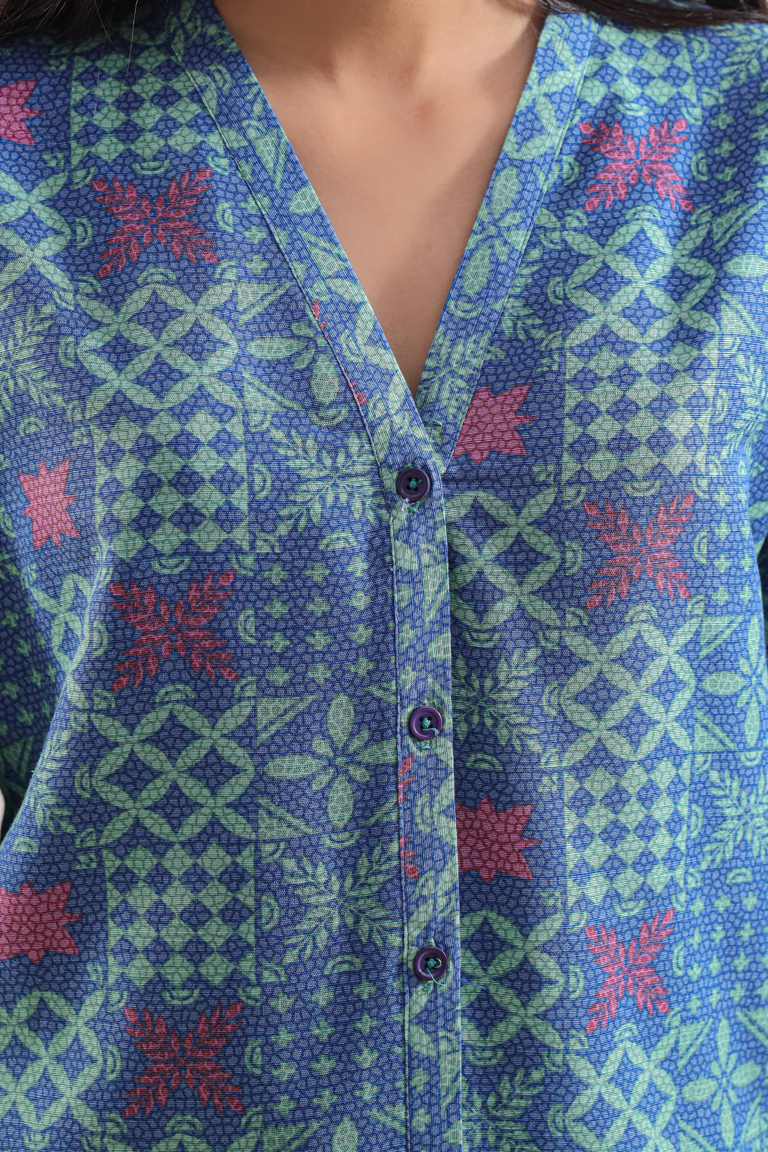 Printed Khaddar Stitched Shirt - Image 4