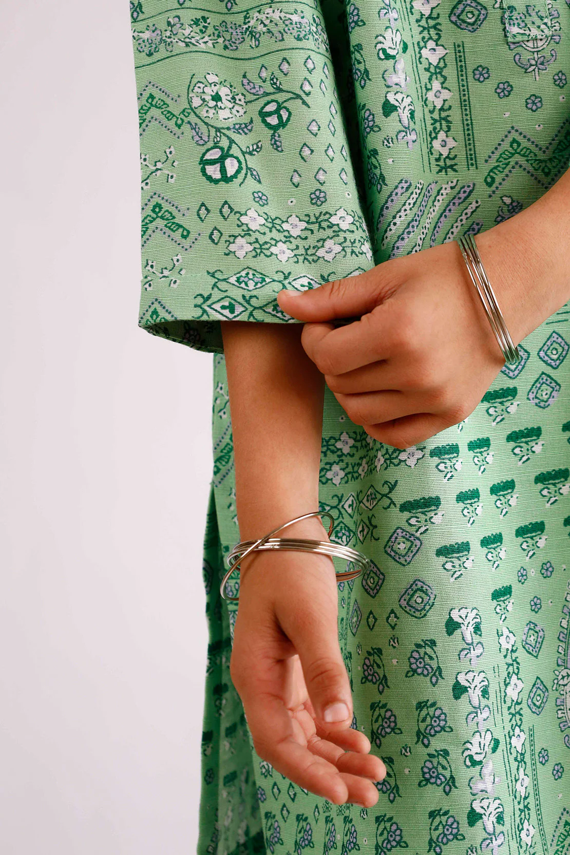 Printed Khaddar Stitched Shirt/trouser For Kids - Image 5