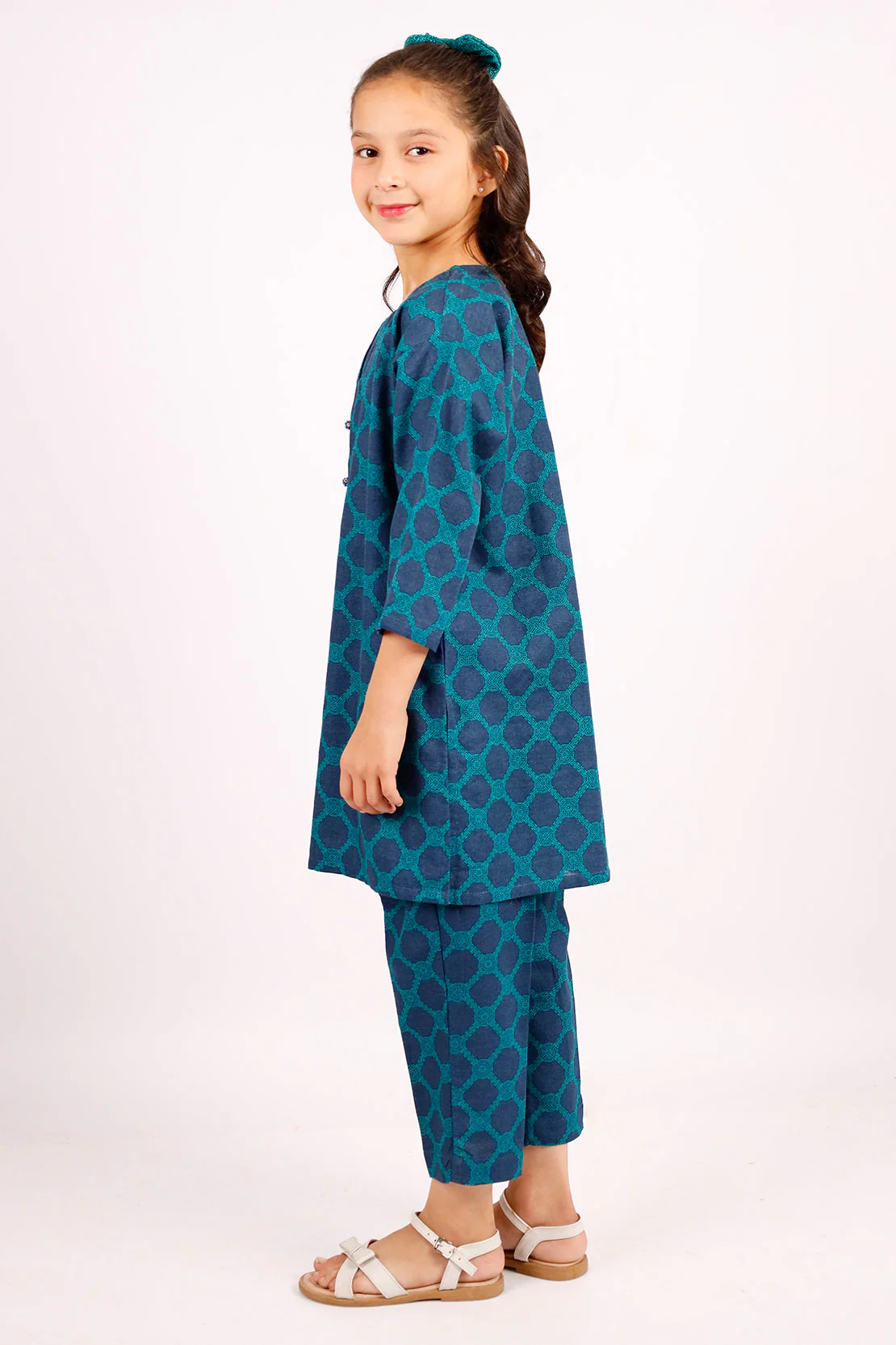 Printed Khaddar Stitched Shirt/trouser For Kids - Image 2