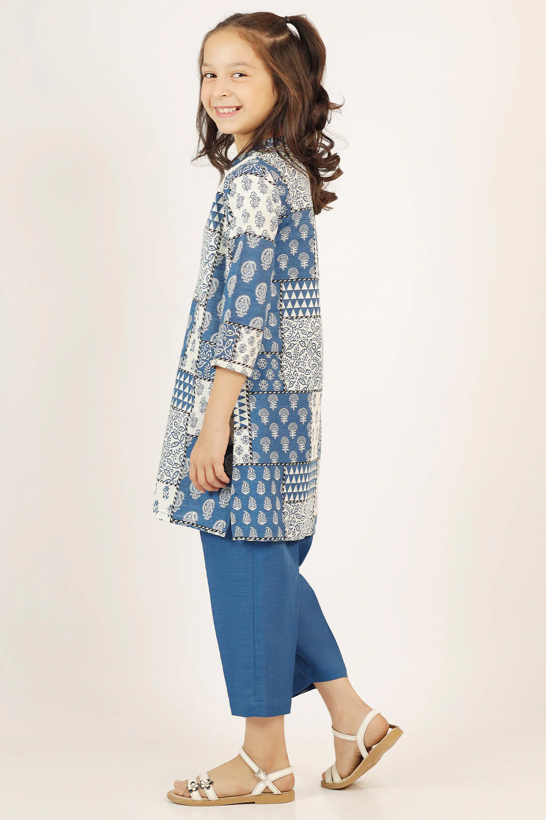 Printed Khaddar Stitched Shirt/trouser For Kids - Image 3