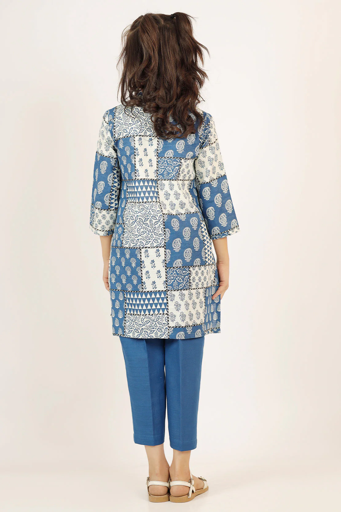 Printed Khaddar Stitched Shirt/trouser For Kids - Image 4
