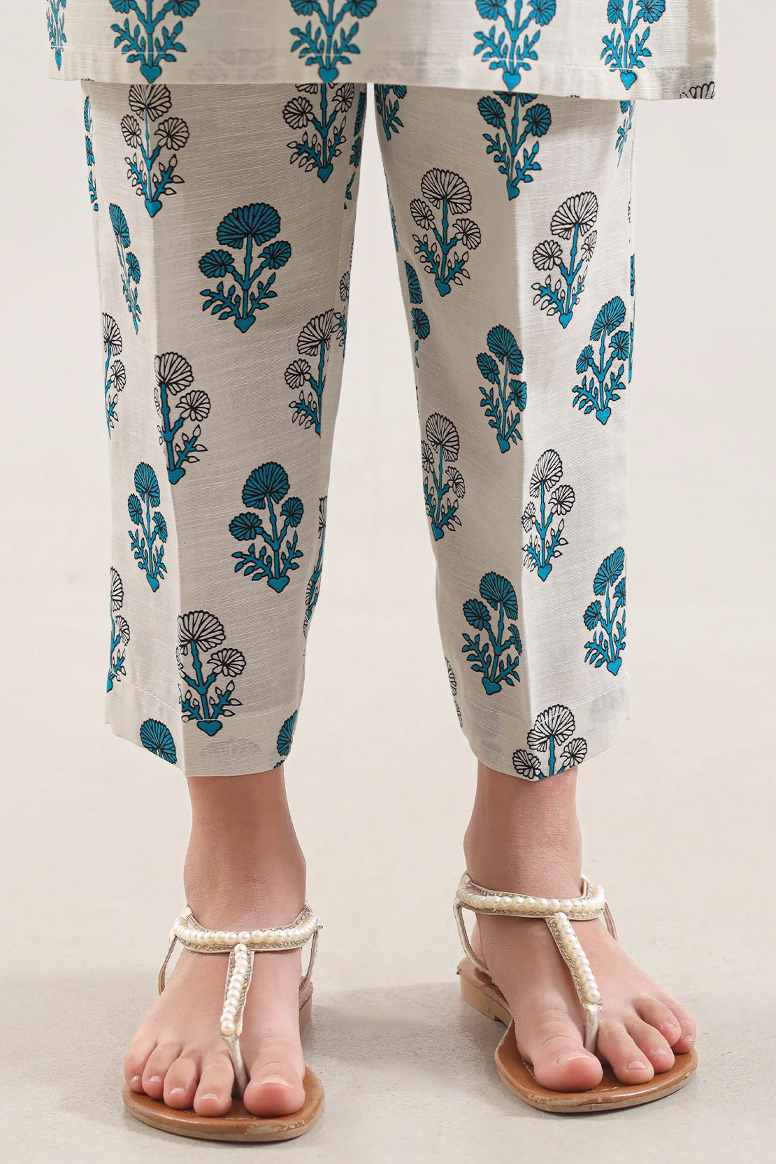 Printed Khaddar Stitched Shirt/Trouser For Kids - Image 5