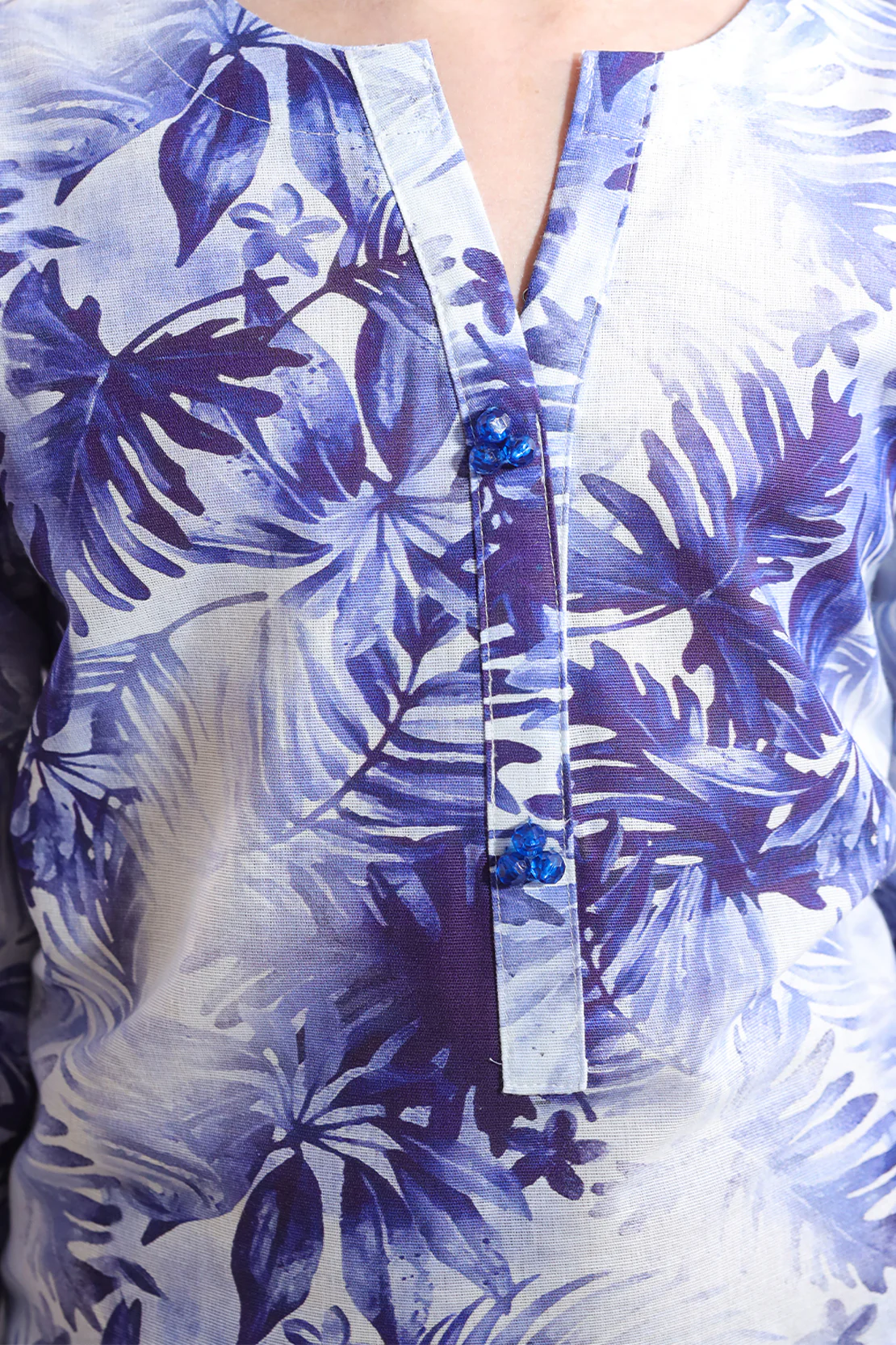 Printed Khaddar Stitched Shirt/trouser For Kids - Image 4