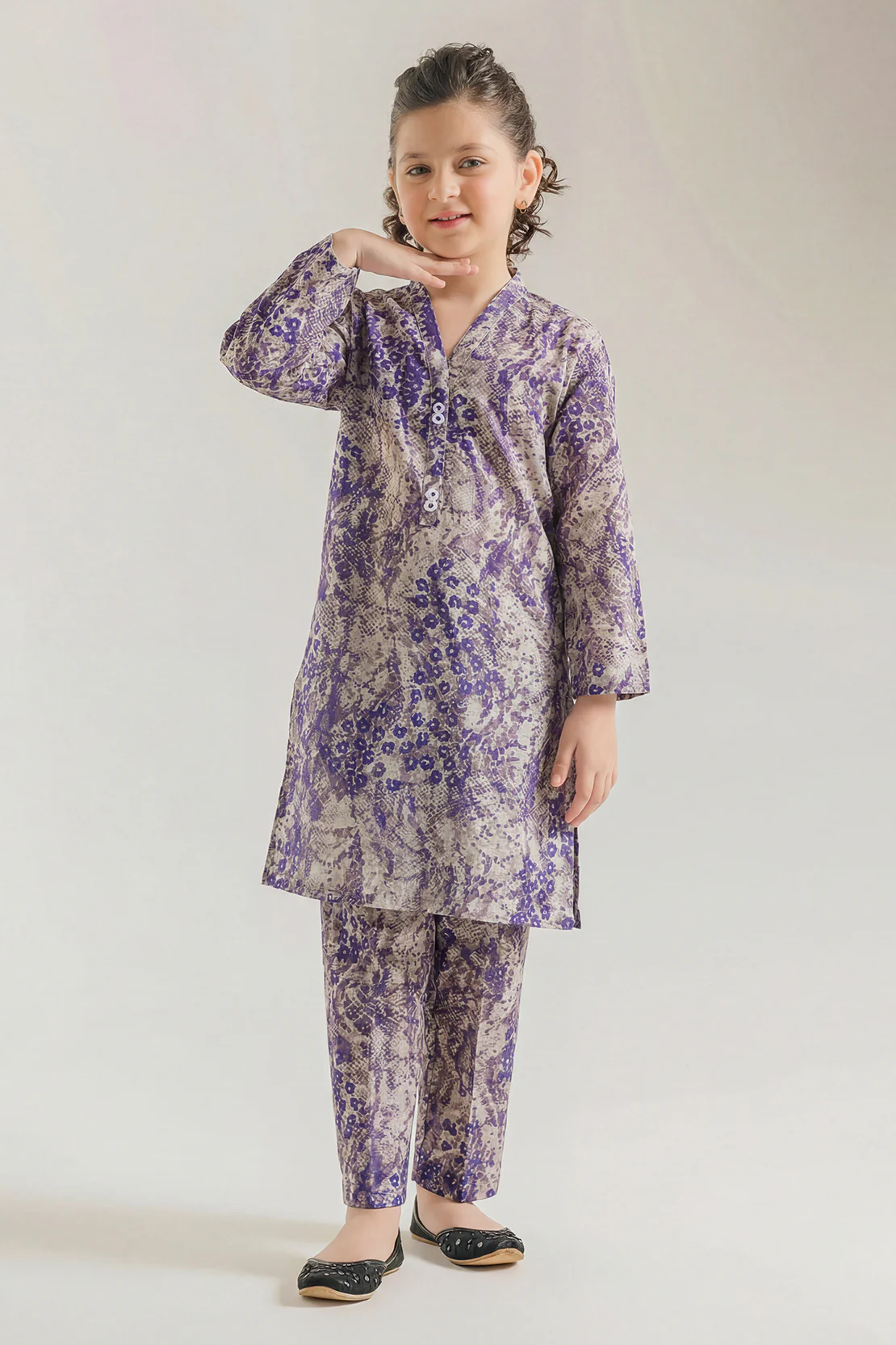 Printed Khaddar Stitched Shirt/trouser For Kids - Image 2