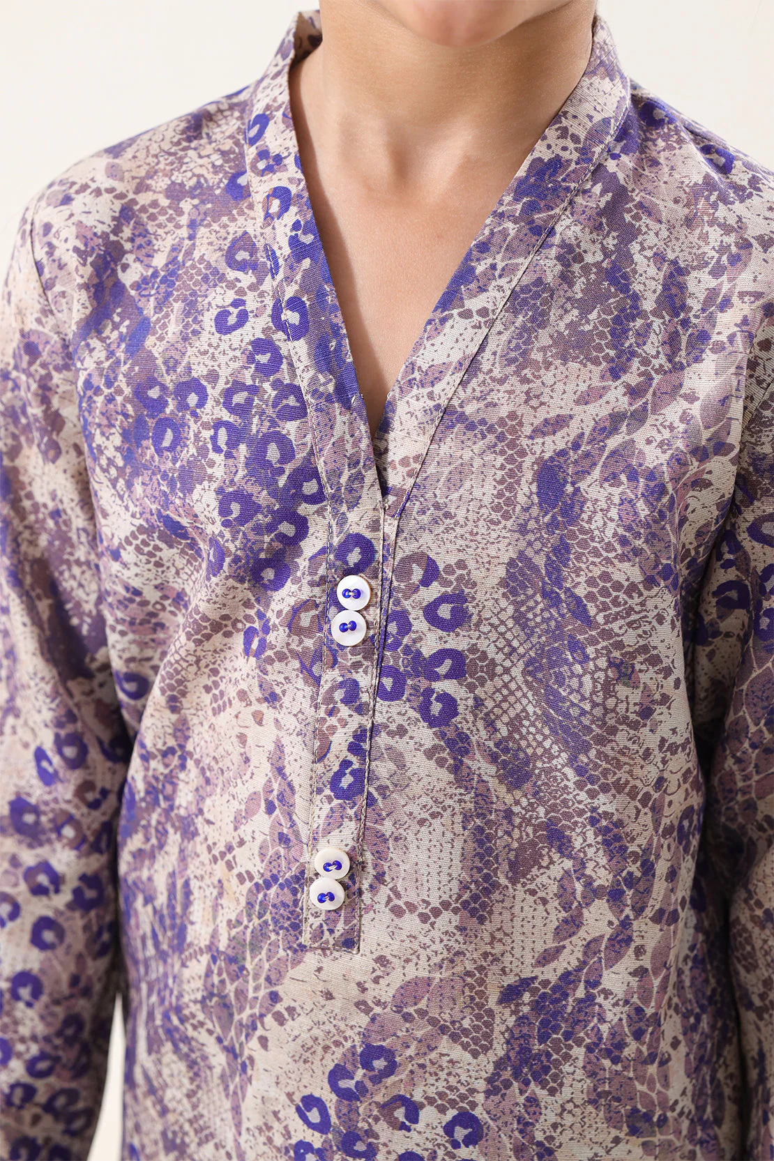 Printed Khaddar Stitched Shirt/trouser For Kids - Image 4