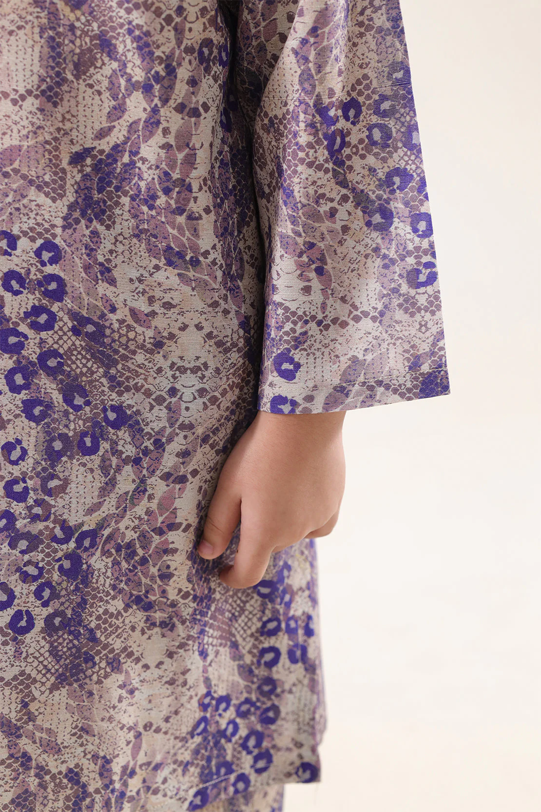Printed Khaddar Stitched Shirt/trouser For Kids - Image 5