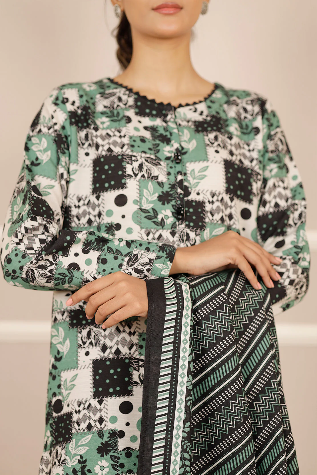 Printed Khaddar Stitched Shirt - Image 6