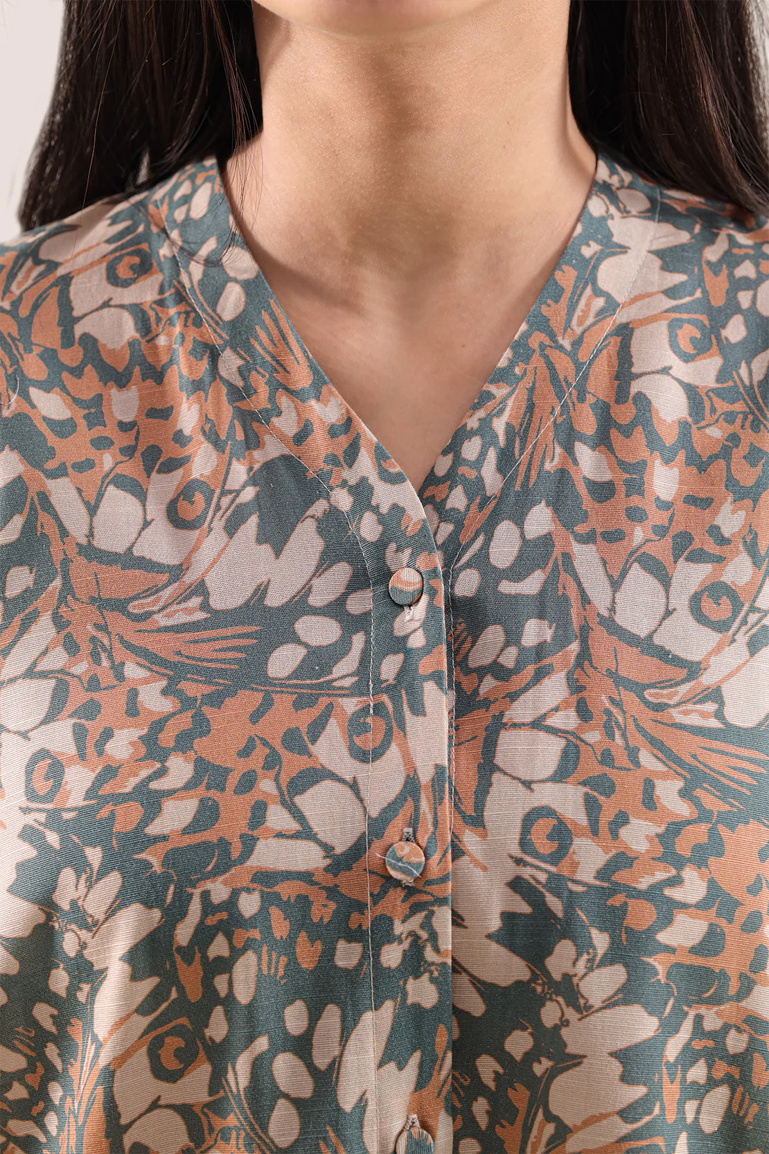 Printed Khaddar Stitched Shirt - Image 4