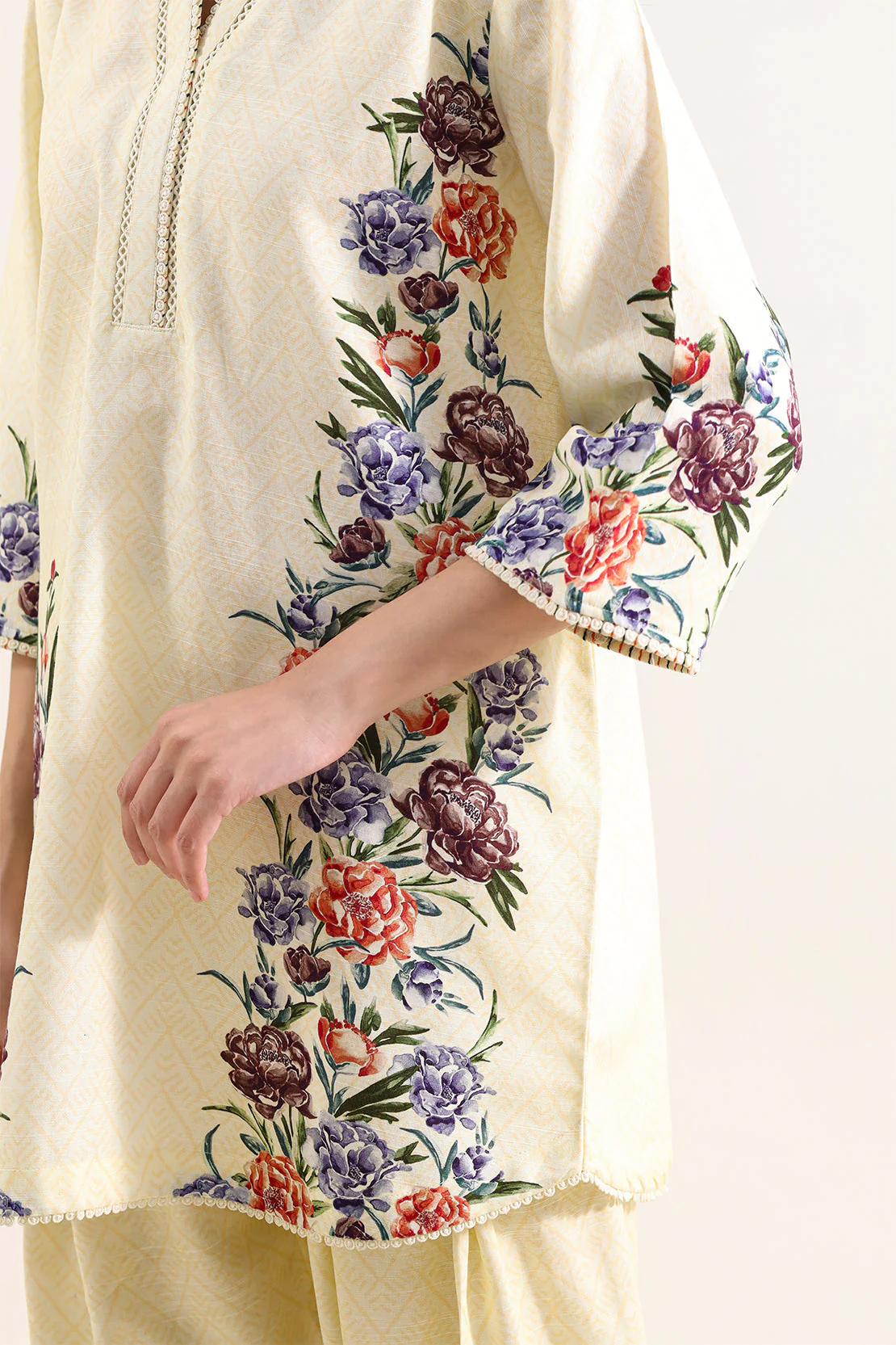Printed Khaddar Stitched Shirt - Image 3