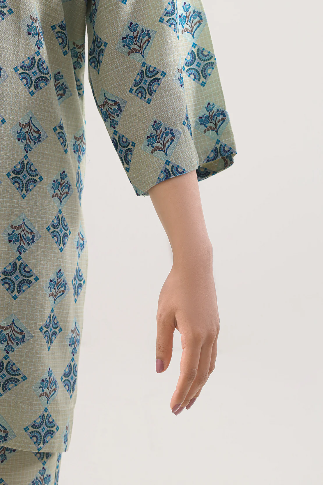 Printed Khaddar Viscose Stitched 2 Piece (Shirt/Trouser) - Image 5