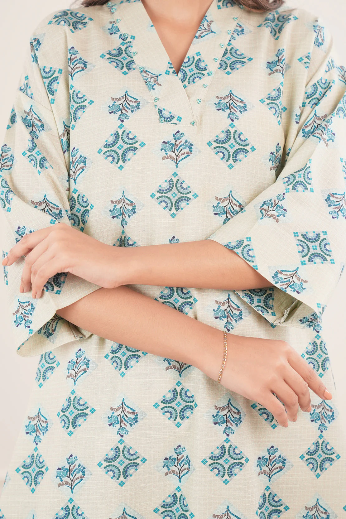 Printed Khaddar Viscose Stitched Shirt - Image 7