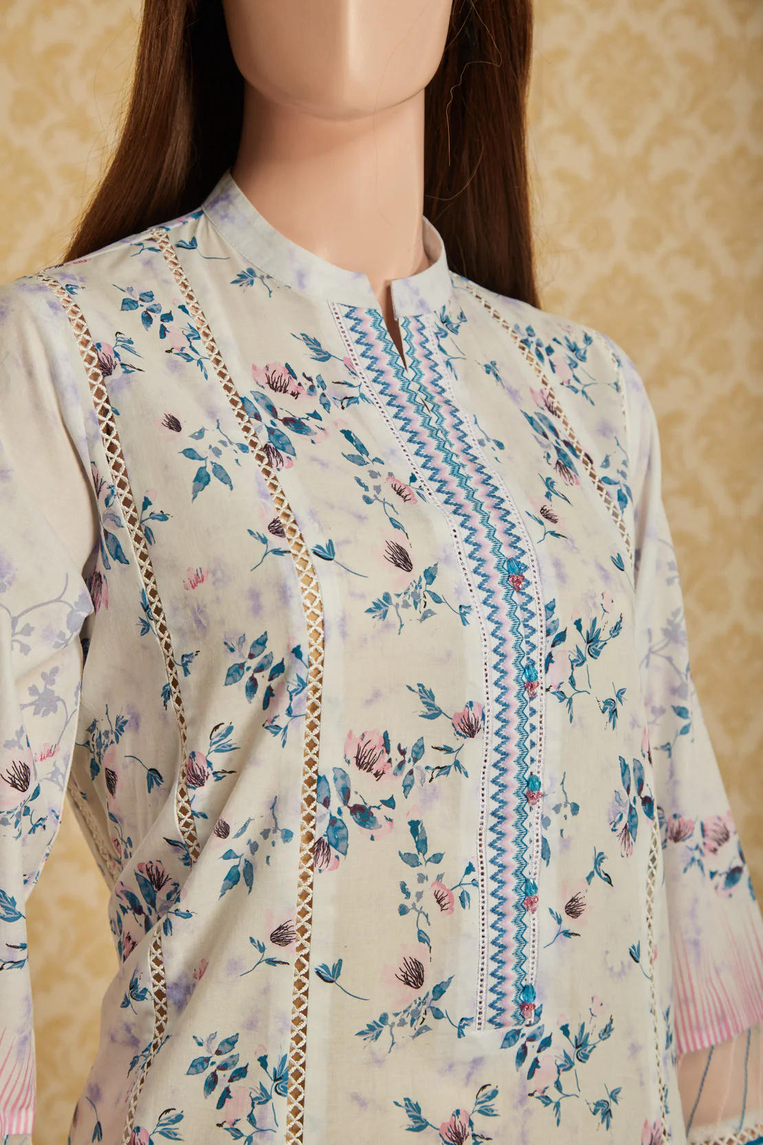 Unstitched Printed Lawn 3 Piece - Image 3