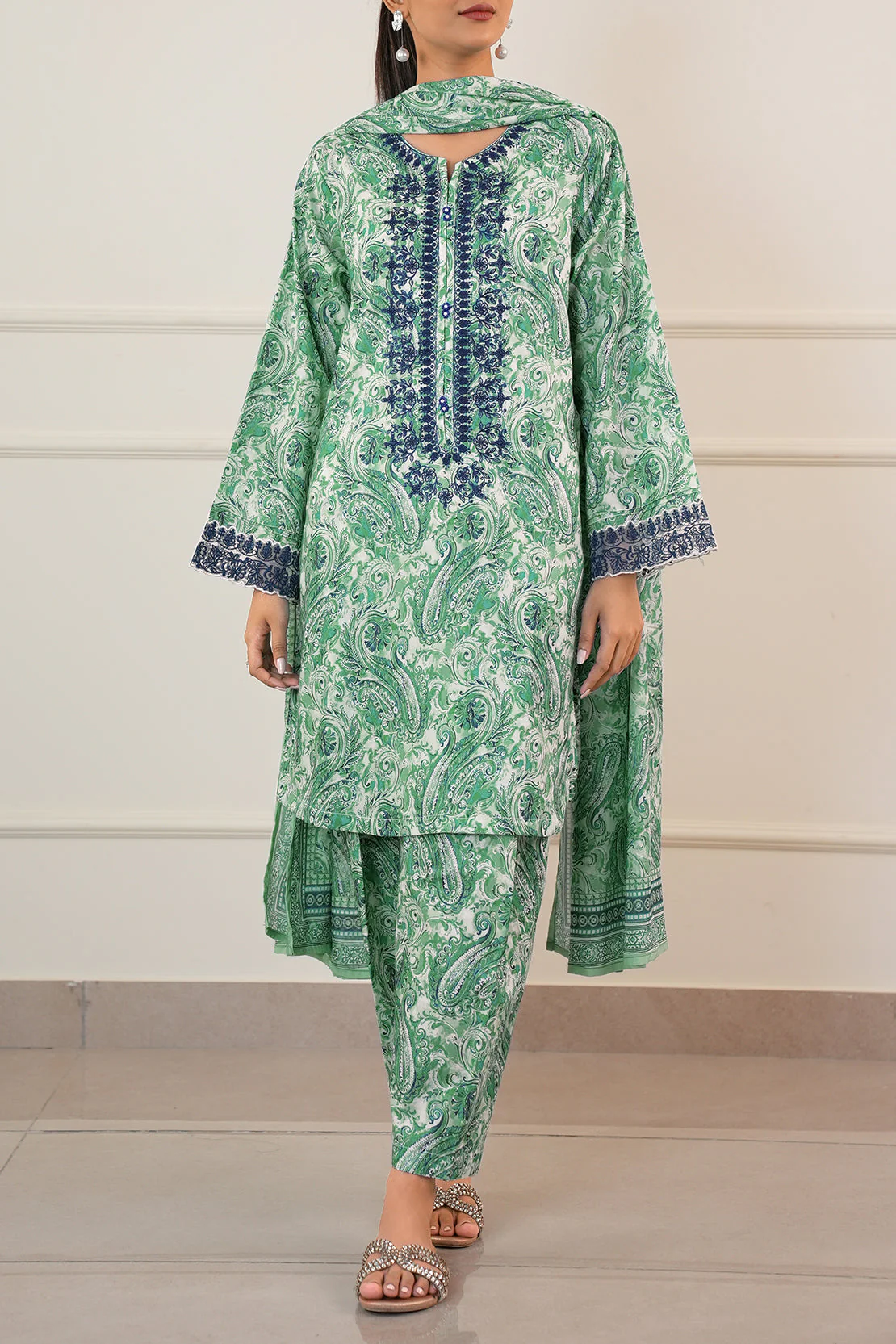 Printed Lawn Stitched 2 Piece (Shirt/Dupatta) - Image 2